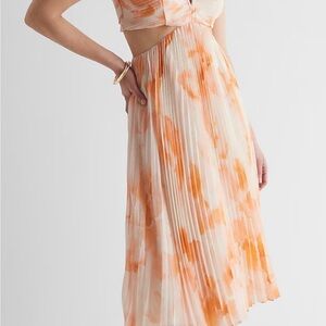 Chic Orange Pleated Midi Dress